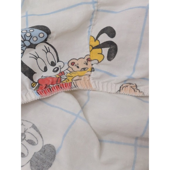 Vintage 1984 Disney Baby Blanket Dundee Mickey Minnie Dumbo Donald Pluto Cotton - Picture 6 of 6